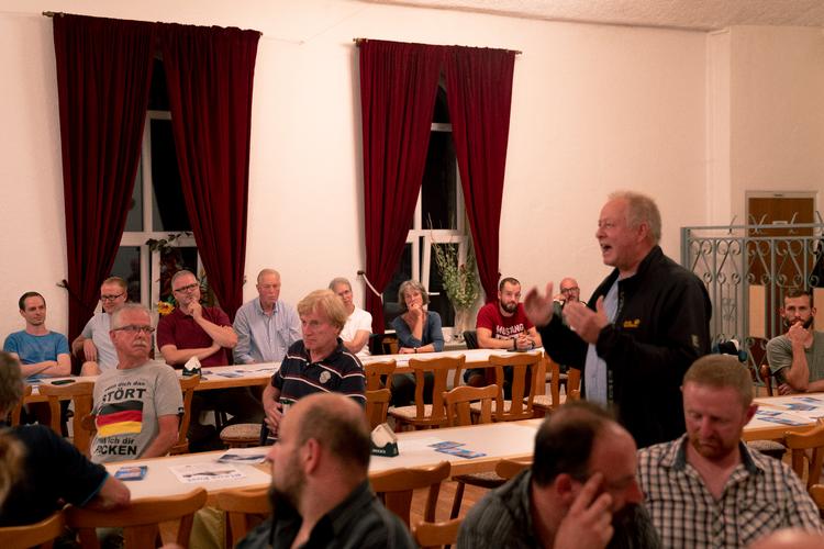 Det højrenationalistiske AfD taler til utilfredsheden i det østlige Tyskland. I sidste uge holdt partiet vælgermøde i Rothenburg ved grænsen til Polen.  Foto: Andreas Merrald/POLFOTO