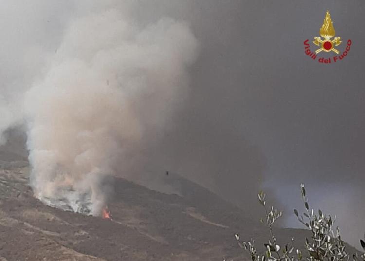 
 Nyt vulkanudbrud på Stromboli.  Foto: Vigili del Fuoco/Ritzau Scanpix