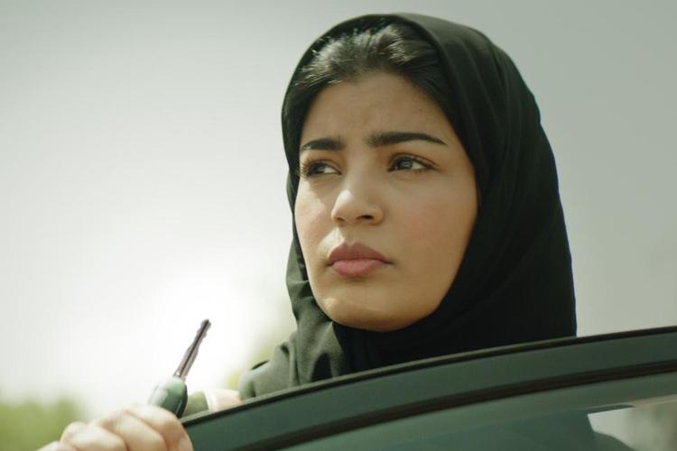 Hovedrollen i den saudisk-tyske konkurrencefilm 'The Perfect Candidate' spilles overbevisende af Mila al-Zahrani. Pr-foto: Razor Film Produktion 