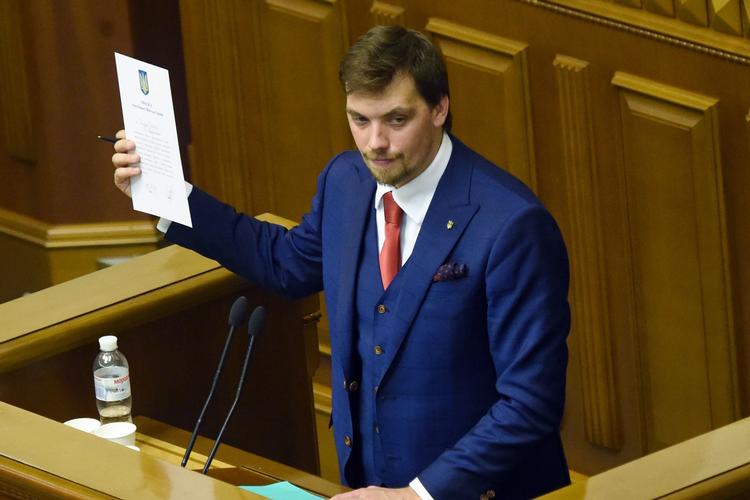 Ukraines nationalforsamling har udnævnt den 35 år gamle advokat Oleksij Gontsjaruk til landets nye premierminister.
 (Photo by SERGEI SUPINSKY / AFP)
   Foto: Sergei Supinsky/Ritzau Scanpix