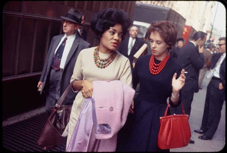 Billedet her er et af de 45.000 farvedias, som kurator Rew Sawyer har udvalgt til en udstilling.  Foto: Garry Winogrand/Garry Winogrand Archive/Gift of the artist