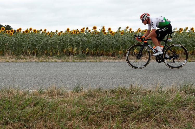 Michael Valgren, her i aktion under årets Tour de France, sikrede sig en opmuntrende fjerdeplads i Bretagne Classic. Foto: Gonzalo Fuentes/Ritzau Scanpix