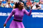 Serena Williams ses her i fjerde runde af årets US Open, hvor hun besejrede Petra Martic fra Kroatien, selv om hun undervejs fik en skade.   Foto: Emilee Chinn/Ritzau Scanpix