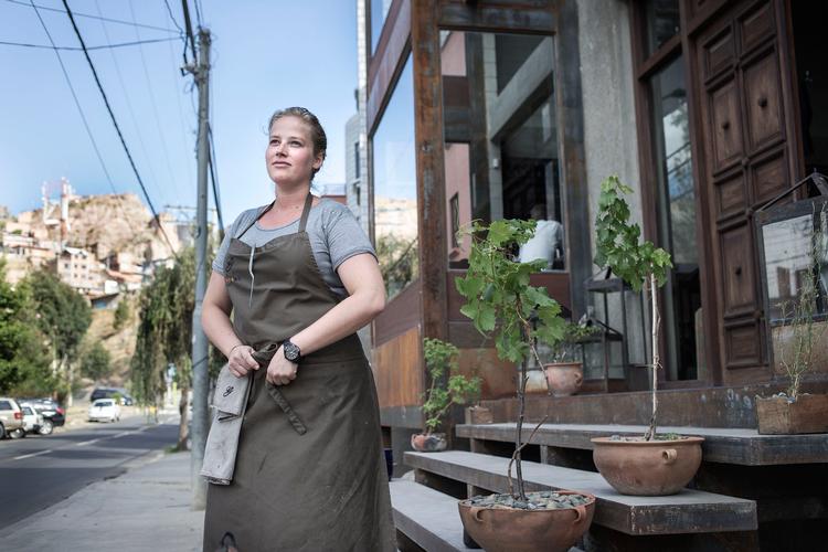 Kamilla Seidler, der er kåret til Latinamerikas bedste kvindelige kok for sit arbejde på Bolivia-restauranten Gustu, er vendt hjem til Danmark og åbner til november en restaurant på Christianshavn. I september kan du få en forsmag på det nye sted. Foto: Casper Dalhoff/POLFOTO