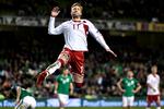 
I sine comebackkampe på landsholdet var Nicklas Bendtner med til at kvalificere Danmark til VM i 2018. Her jubler han over en scoring i 5-1-sejren i Dublin. Målet i Dublin er det seneste, Bendtner har scoret på landsholdet. Faktisk er målet det eneste, han har scoret for Danmark i 16 kampe siden foråret 2015. Måske var det derfor, han blev vraget til VM af landstræner Åge Hareide.  Foto: Lars Poulsen/POLFOTO