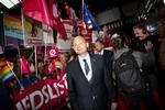 Søren Pape på vej  til partilederrunde på TV 2 forud for folketingsvalget i 5. juni, hvor Lars Løkke begik det, som Pape siden har beskrevet som »et stort svigt« ved at foreslå et regeringssamarbejde mellem Venstre og Socialdemokraterne.  Foto: Anthon Unger