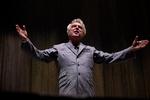 David Byrne, der optrådte på årets Roskilde Festival, har stiftet et nyhedsmedie for positive nyheder og løsninger.  Foto: Thomas Borberg/POLFOTO