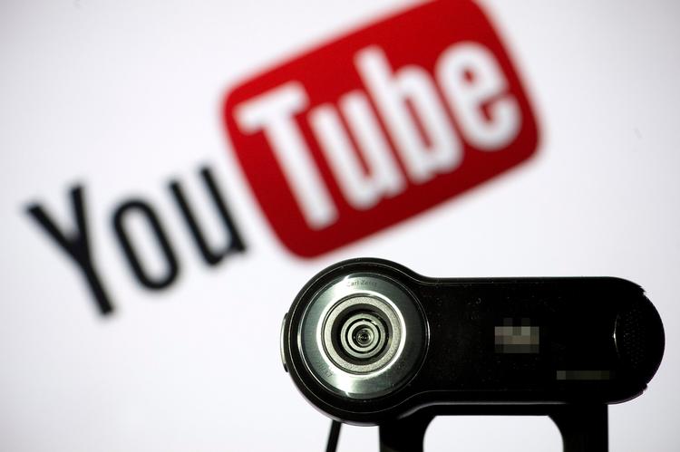 YouTube skal betale en bøde på 170 millioner dollars for at have indsamlet data fra børn. Foto: Lionel Bonaventure/Ritzau Scanpix