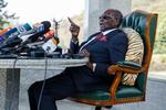 Robert Mugabe var også aktiv under sidste års valgkamp, selv om han ikke selv stillede op. Foto: Jekesai Njikizana/Ritzau Scanpix
