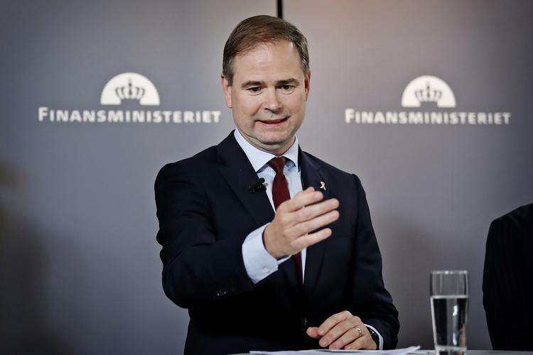 »Der vil stadig være svære prioriteringer derude, og det er ikke nogen let opgave, at være borgmester«, siger finansminister Nicolai Wammen. 





























































































   Foto: Jens Dresling/POLFOTO