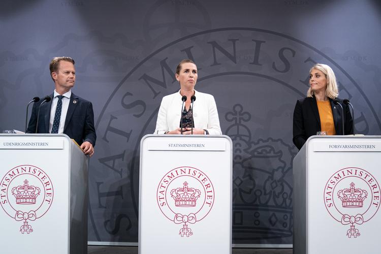 
Statsminister Mette Frederiksen, udenrigsminister Jeppe Kofod og forsvarsminister Trine Bramsen præsentererde i går deres forsvarsudspil.   Foto: Niels Christian Vilmann/Ritzau Scanpix