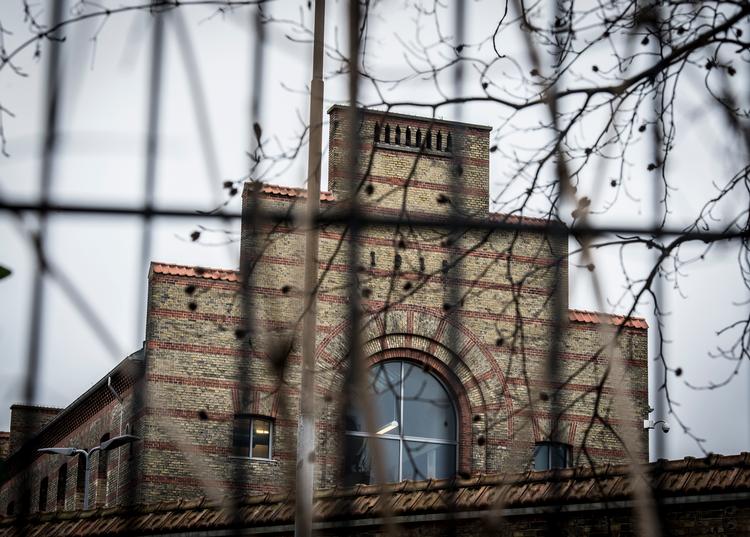 Fem tiltalte har fået forlænget deres varetægtsfængsling, som nu løber på 23 måned i danmarkshistoriens længste sag om økonomisk kriminalitet. 
   Foto: Jonas Olufson/POLFOTO