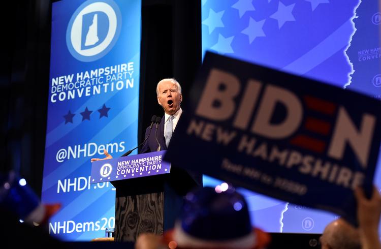 Præsidentkandidat og tidligere vicepræsident Joe Biden talte til New Hampshire demokraternes årsmøde, hvor hans tale mødte høflig applaus. Foto: Gretchen Ertl/Ritzau Scanpix