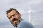 Dan Jørgensen har ansat en taleskriver, der indtil nu er kendt for nogle andre tekster end formidling af komplicerede fremskrivninger af temperatur- og vandstandstigninger; Forfatteren Kasper Colling Nielsen. Foto: Finn Frandsen/POLFOTO