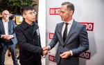 Joshua Wong mødtes tidligere i dag med Tysklands udenrigsminister, Heiko Maas. Foto: Michael Kappeler/Ritzau Scanpix