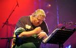 Daniel Johnston var en af rockens ultimative enspændere. Her ses han under en koncert i 2010.    Foto: Alain Jocard/Ritzau Scanpix