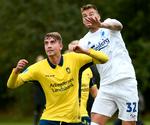 
Nicklas Bendtner fik 45 minutters spilletid i FCK's reserveholdskamp mod Brøndby forleden.  Han er altid god i luften, som vi ser her, hvor han er i en duel med Brøndbys nye forsvarer Andreas Maxsø
   Foto: Lars Poulsen/POLFOTO