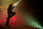 Britiske Underworld optrådte på Roskilde Festival i juli.  På deres nye single namedropper de den ene kendis efter den anden. Foto: Thomas Borberg