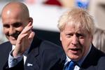 Er der flere skud tilbage i bøssen? Boris Johnson vil i hvert fald givet det forsøg mandag, når han rejser til Luxembourg for at se, om han sammen med EU kan finde en vej ud af brexit-krisen.  Foto: Jon Super/Ritzau Scanpix