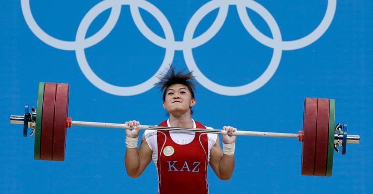 
Maiya Maneza fra Kasakhstan er en af mange vægtløftere, der er blevet afsløret for brugen af anabole steroider ved gentestning af deres OL-prøver. Guldvinderen fra OL i 2012 nåede lige at udkomme på frimærke i hjemlandet, inden hun blev frataget sin olympiske hæder.
   Foto: Hassan Ammar/Ritzau Scanpix