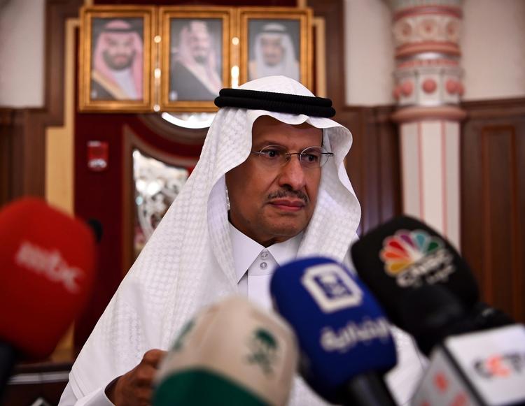 Saudi-Arabiens energiminister, prins Abdulaziz bin Salman, ved tirsdagens pressemøde. Foto: Waleed Ali/Ritzau Scanpix