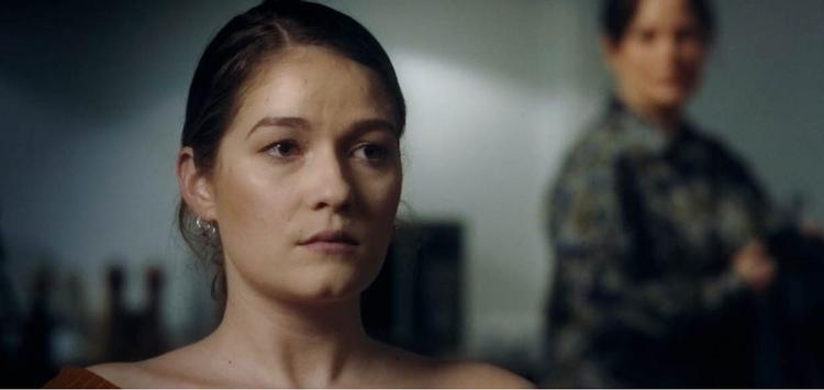 Ekko Shortlist er et af de få steder man kan få 20 minutter med etablerede Camilla Bendix og Kasper Leisner og nyuddannede Rikke Westi i rammende minidrama.  Foto: Screendump