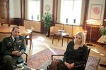 Forsvarschef, Bjørn Bisserup, og Forsvarsminister, Trine Bramsen, står sammen mod krænkende adfærd i forsvaret. Det sker i kølvandet på et 2019, hvor seksuelle krænkelser i forsvaret igen og igen har sat dagsorden. 
   
   Foto: Miriam Dalsgaard/POLFOTO