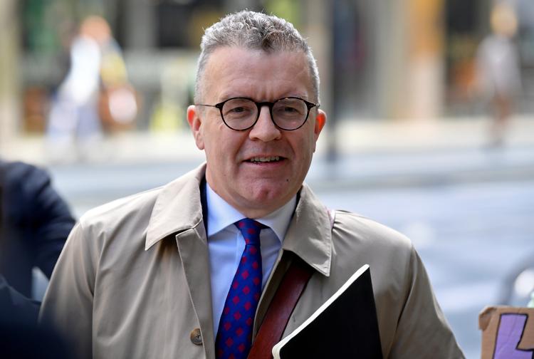 Røde græsrødder tæt på Jeremy Corbyn forsøgte fredag aften at vælte Labours næstformand Tom Watson. Foto: Toby Melville/Ritzau Scanpix