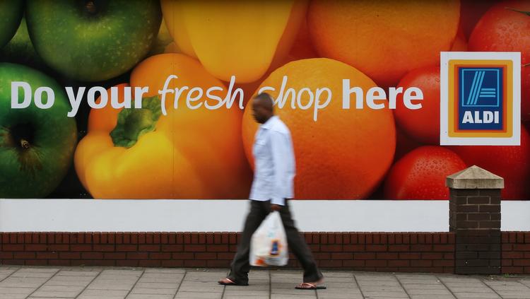 Tomme hylder og dyrere varer. Det er, hvad retailbrancheforeningen BRC vurderer vil være konsekvensen, hvis Storbritannien ryger ud af EU uden en aftale.  Foto: Daniel Leal-olivas/Ritzau Scanpix