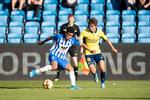 Esbjergs Pyry Soiri og Brøndbys Jesper Lindstrøm duellerer i superligakampen søndag mellem Esbjerg og Brøndby i Esbjerg.
   Foto: Frank Cilius/Ritzau Scanpix