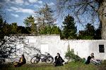 Assistens Kirkegård, Jægersborggade, og adskillige andre steder på Nørrebro i København, bliver ofte besøgt af udenlandske turister på et besøg i København.   Foto: Daniel Hjorth/POLFOTO