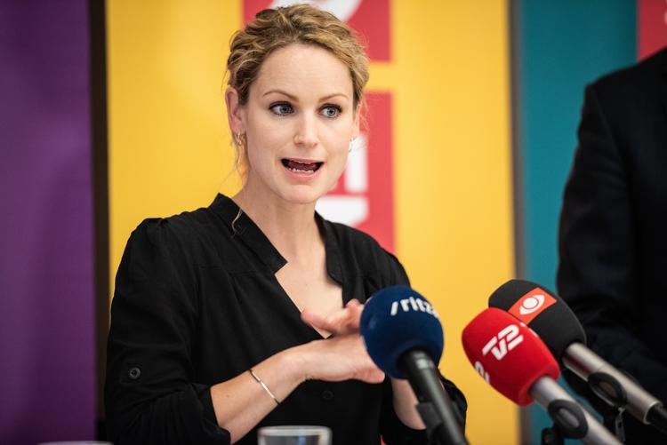 Pernille Skipper præsenterede Enhedslistens finanslovskrav ved et pressemøde i Provianthuset på Christiansborg. Foto: Ida Marie Odgaard/Ritzau Scanpix