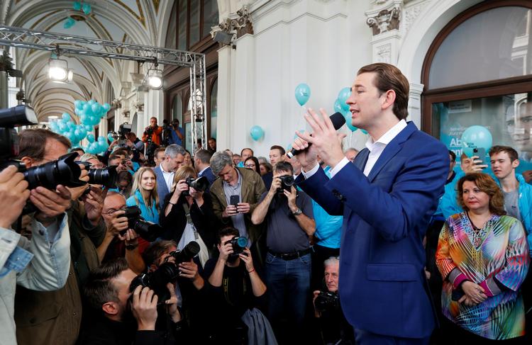 
Sebastian Kurz, der er formand for Østrigs konservative ÖVP, fører valgkamp inden søndagens parlamentsvalg. 
Foto:REUTERS/Leonhard Foeger Foto: Leonhard Foeger/Ritzau Scanpix