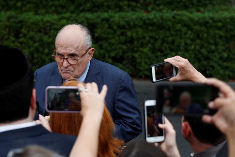 Rudy Giuliani, her på en pressekonference i Det Hvide Hus, blev kendt som borgmester i New York under terrorangrebet 11. september 2001. Han er præsidentens nære ven og personlige advokat. Foto: Leah Millis/Ritzau Scanpix