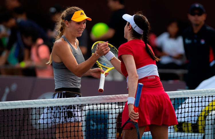 Christina McHale krøllede helt sammen i andet sæt, hvor hun fik et æg. Hun sagde alligevel tak for kampen.
   Foto: Afp7/Ritzau Scanpix