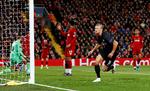 Salzburgs unge nordmand Erling Braut Haaland fejrer sin scoring mod Liverpool på Anfield.
   Foto: Jason Cairnduff/Ritzau Scanpix