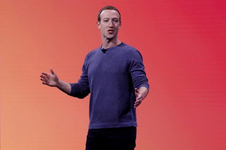 Det er stadig det største sociale medie, Facebooks grundlægger Mark Zuckerberg står i spidsen for. Men hvor længe? Hver tredje overvejer at droppe ud.  Foto: Stephen Lam/Ritzau Scanpix