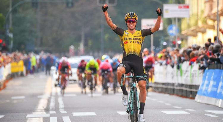 Primoz Roglic har lagt klar afstand til forfølgerne i finalen på Tre Valli Varesine. Foto: Jumbo-Visma. 