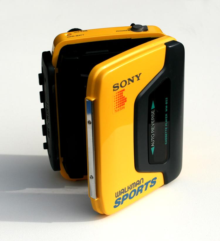 Den japanske elektronikgigant Sony var med deres walkman de første til at markedsføre lithiumionbatteriet, som onsdag høstede en Nobelpris til dets opfindere. Foto: Wikimedia