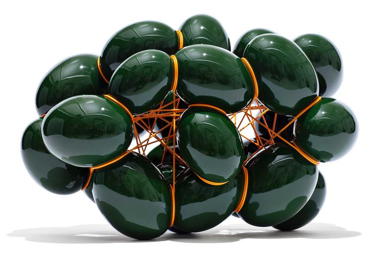 Steen Ipsen er på det seneste begyndt at gøre sine former mere ovale, men de bliver stadig udsat for snor.  Foto: Jeppe Gudmundsen-Holmgreen