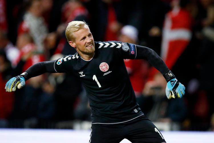 Mod Schweiz holdt 50-kampsjubilaren Kasper Schmeichel sit mål rent for 22. gang.
   Foto: Jens Dresling/POLFOTO