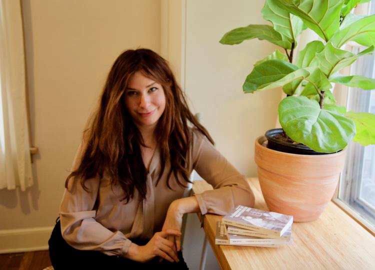 Anne Boyer fik i 2014 diagnosticeret en særlig frygtelig form for brystkræft. Det har hun skrevet en fantastisk bog om, der blander memoirer med en politisk og antikapitalistisk meditation over fænomenet kræft og sygdom i al almindelighed.  Foto: Pr Foto