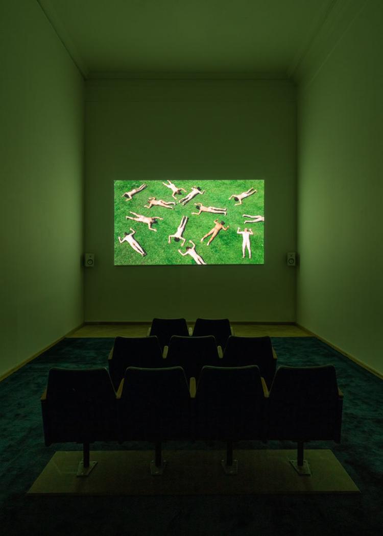 Marina Abramovic, Balkan Erotic Epic, Destricted, 2006. Installationsview. Art & Porn, Kunsthal Charlottenborg. Foto: David Stjernholm