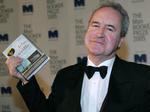 I 40 minutter troede den irske forfatter John Banville, at han skulle modtage Nobelprisen i litteratur. Indtil det gik op for ham, at han var blevet taget ved næsen.  
   Foto: Kirsty Wigglesworth/AP