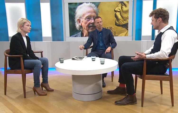 Lektor Elisabeth Friis og anmelder Peter Nielsen diskuterede i 'Deadline', om det er i orden, at en fortaler for en krigsforbryder modtager Nobelprisen i litteratur.  Foto: DR