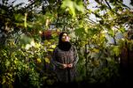 I haven bag familien Freijehs røde murstenshus er både drivhus og kaninbur. Mageda, hendes yngste datter og hendes søn flyttede ind i februar. Foto: Jens Hartmann Schmidt Foto: Jens Hartmann Schmidt/POLFOTO