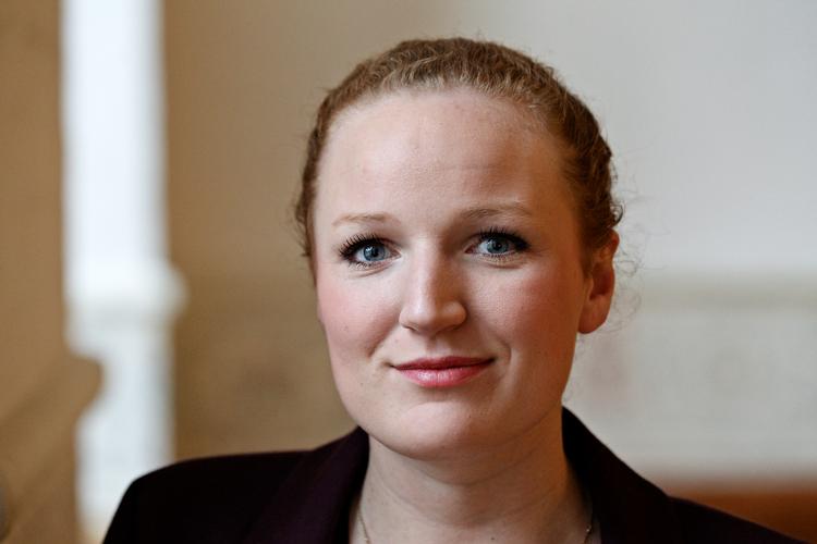 Selvom de tidligere IS-medlemmer kan udgøre en sikkerhedstrussel herhjemme, siger Rosa Lund, at det er en større trussel, hvis kvinderne fortsat »skal gå rundt op og ned af terrorister hver dag«. Foto: Jens Dresling/POLFOTO
