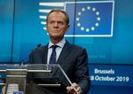 »Vi har godkendt denne aftale, og det ser ud til, at vi er ret tæt på opløbsstrækningen«, siger EU-præsident Donald Tusk.  Foto: Kenzo Tribouillard/Ritzau Scanpix