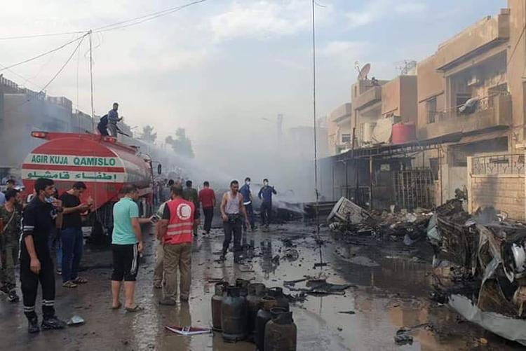 Kurdiskdanske Jenan Jamil Bozo har fotodokumenteret ødelæggelser efter raketangreb på den kurdiske hovedby Qamishli efter den tyrkiske invasion i regionen.  Foto: Privatfoto