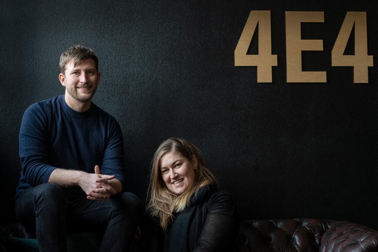 De to stiftere i firmaet Eachthings, Katja Meyer og Sven Philipsen i deres kontorfælleskab i Århus midtby. 
Foto: Joachim Ladefoged
   Foto: Joachim Ladefoged